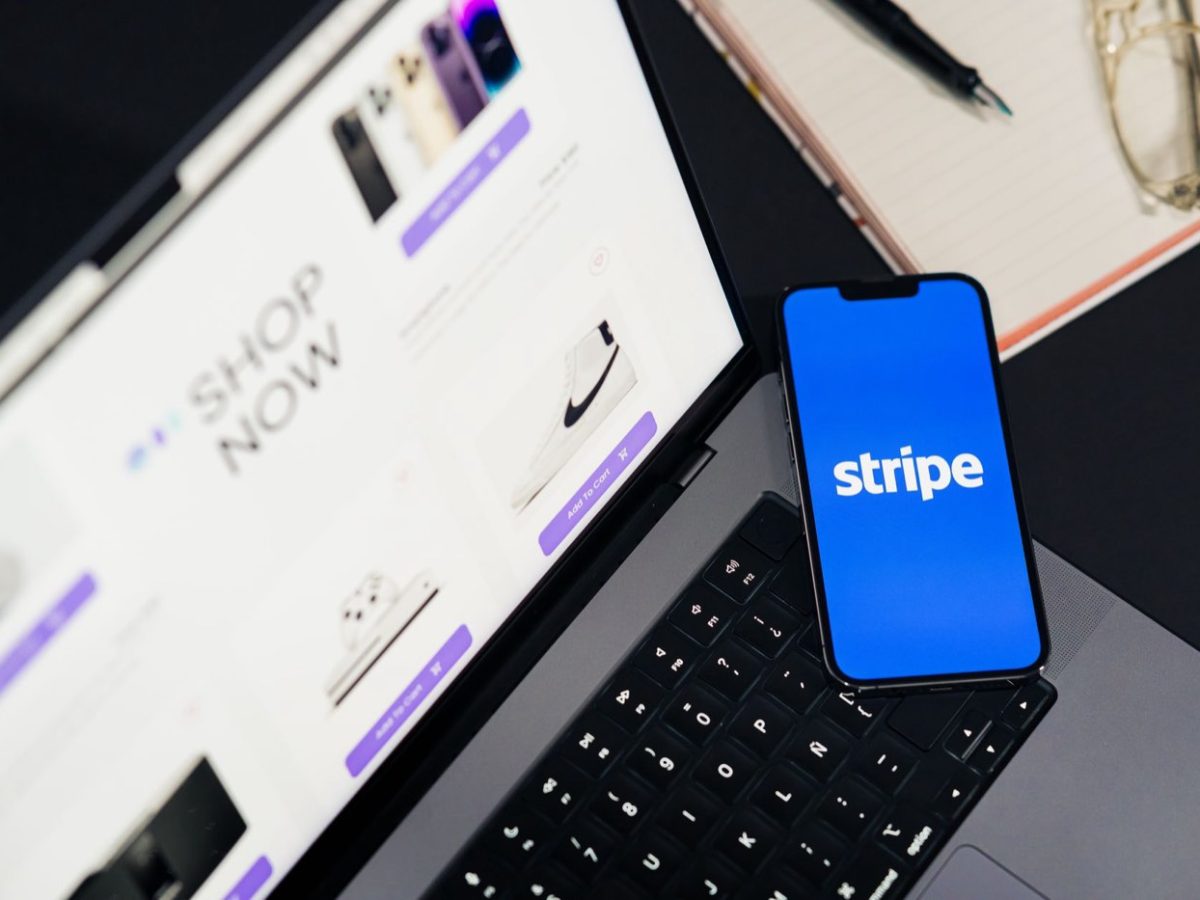 Trustpilot vs Avis Vérifiés : portée de la certification NF522